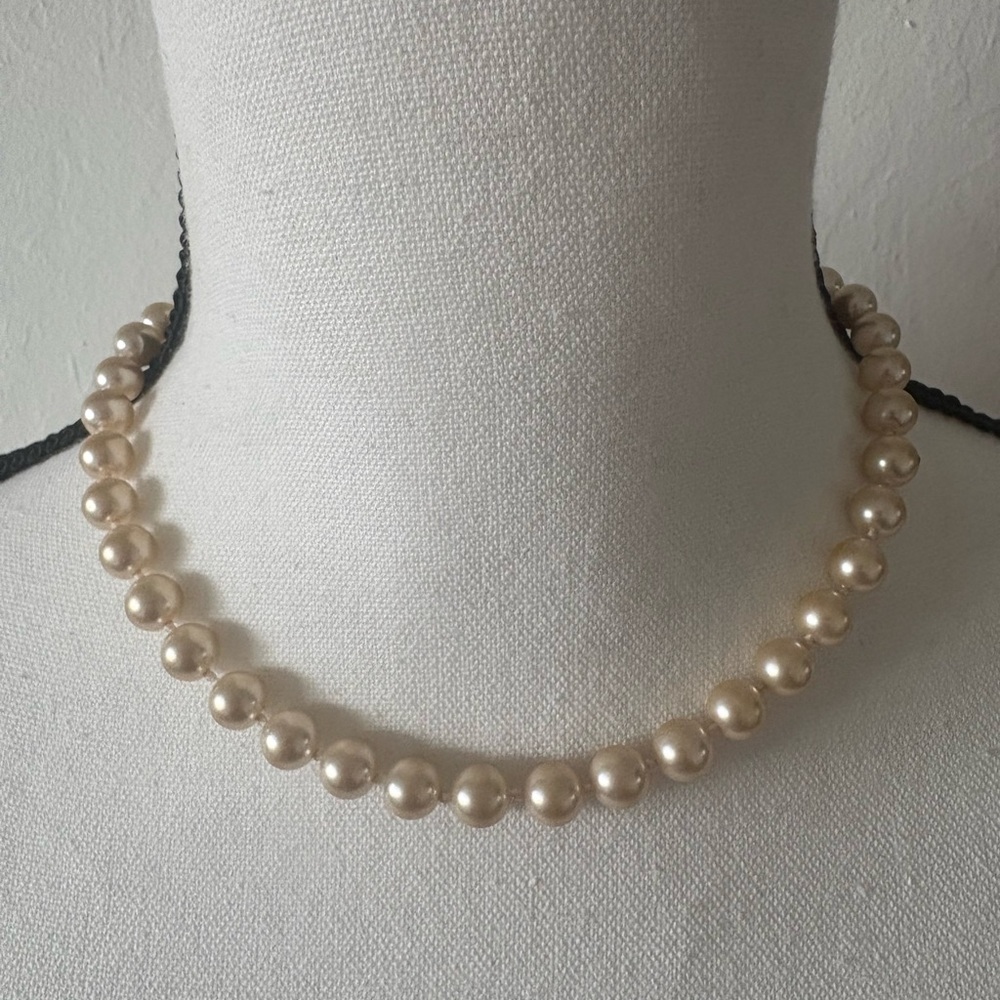 Elegant Cream Pearl Statement Necklace with matching earrings